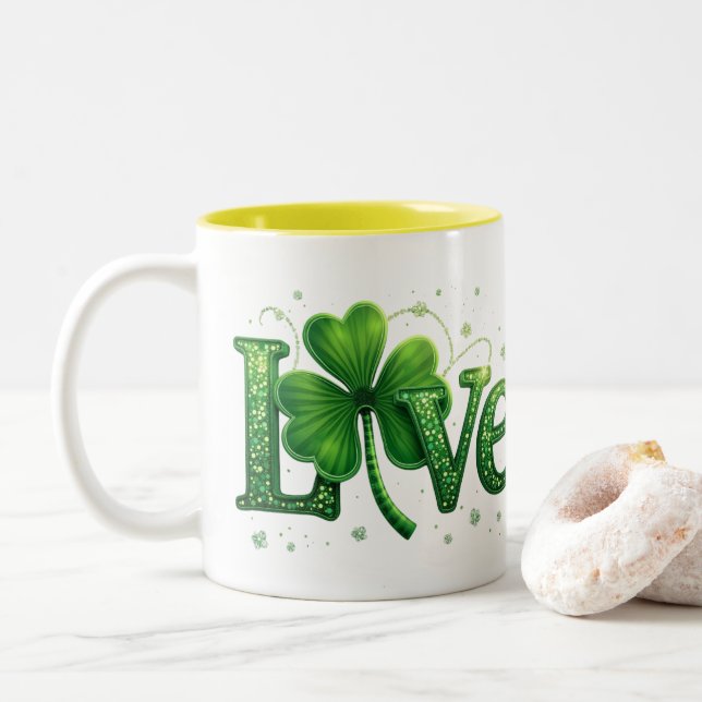 St. Patrick's Day Kleeblatt Liebe Zweifarbige Tasse (Mit Donut)