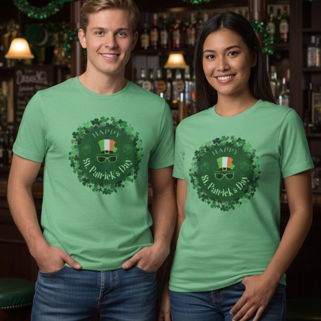 St. Patrick's Day Kleehut Unisex T-Shirt Tri-Blend Shirt (Von Creator hochgeladen)