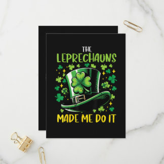 St Patricks Day Kobolde haben mich dazu gebracht Einladungspostkarte