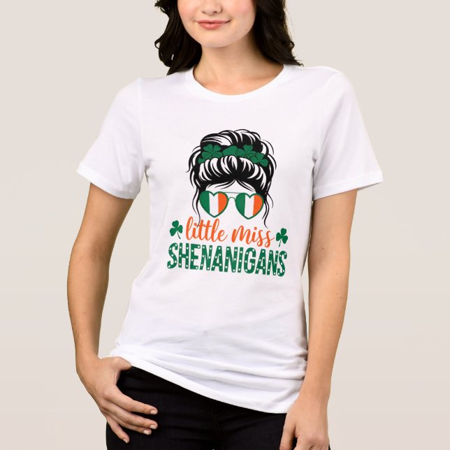 St. Patrick's Day Little Miss Shenanigans Tri-Blend Shirt (Vorderseite)