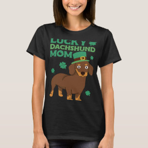 St Patrick's Day Lucky Dackel Mama T-Shirt