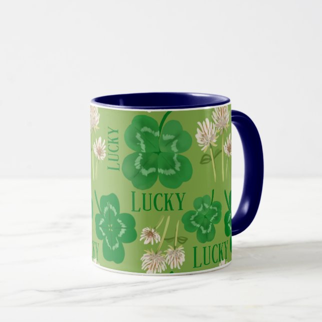 St. Patrick's Day Lucky Green Clover Tasse (VorderseiteRechts)