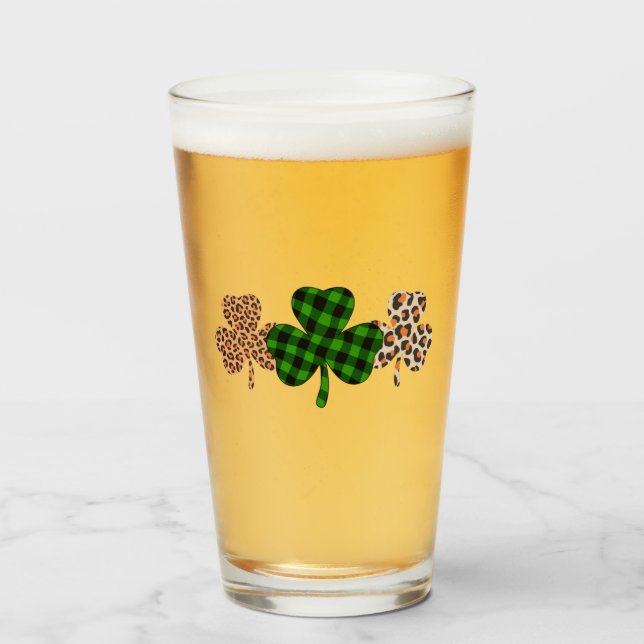 St Patricks Day Lucky Irish Green Kariert Kleeblat Glas (Vorne (Gefüllt))