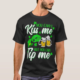 St Patrick's Day Lucky Kleeblatt Waitress Barkeepe T-Shirt