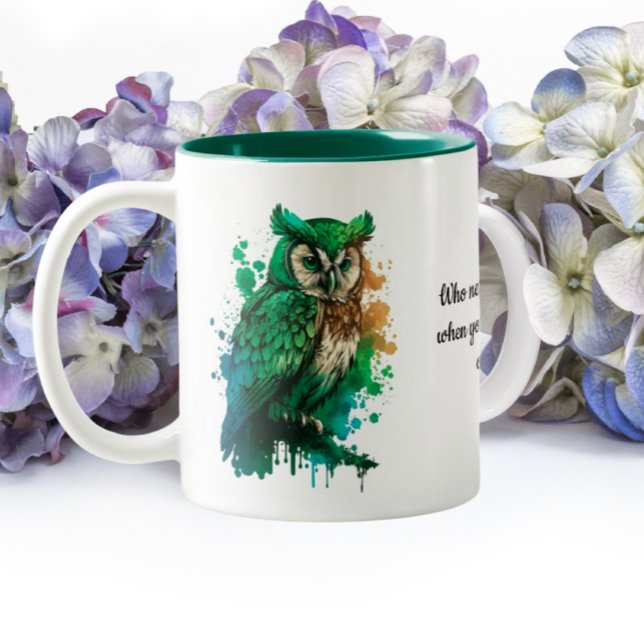 St. Patrick's Day Lucky Owl - Wer braucht Leprecha Zweifarbige Tasse (Von Creator hochgeladen)