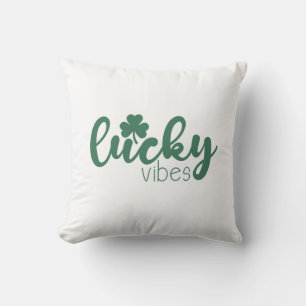 St. Patrick's Day Lucky Vibes mit grüner Klee Kissen