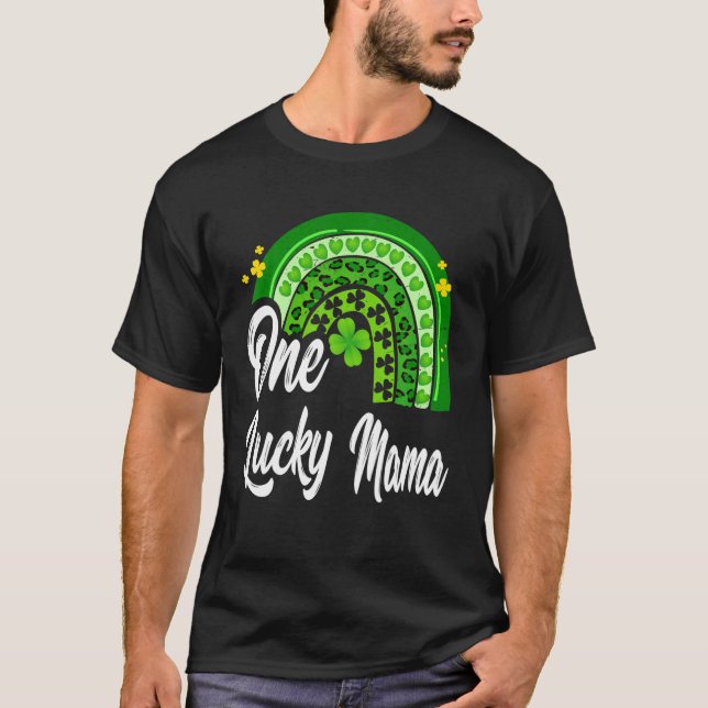 St Patrick's Day One Lucky Mama Leopard Rainbow T-Shirt (Vorderseite)