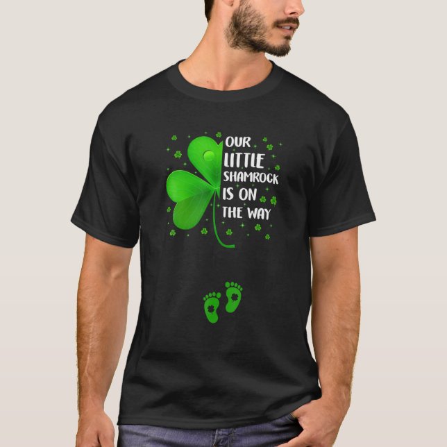 St Patricks Day Pregnancy offenbaren unsere kleine T-Shirt (Vorderseite)