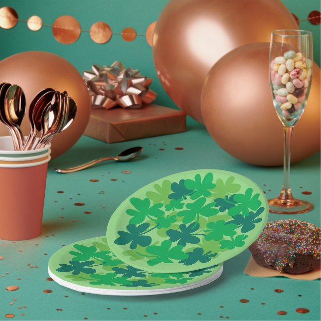 St. Patrick's Day Shamrock Grün Papier Teller (Multi)