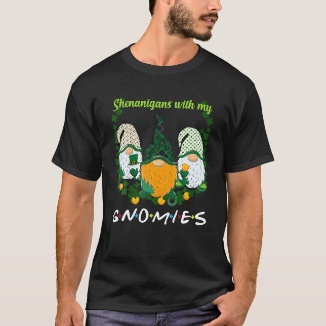 St Patrick's Day Shenanigans Gnomies Gnome Shamroc T-Shirt (Vorderseite)