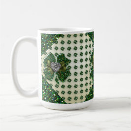 St. Patricks Funkelnd Kleeblatt mit Herz Tasse