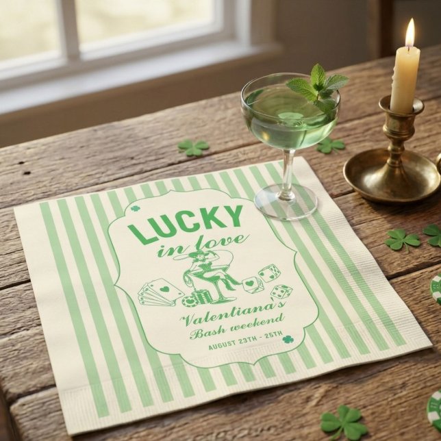 St Patricks glücklicher Junggesellinnenabschied in Serviette (Von Creator hochgeladen)