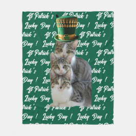 St. Patricks Glückstag Süße Katze Koboldmütze, Fleecedecke