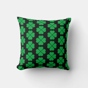 St. Patricks Kissen mit Kleeblatt
