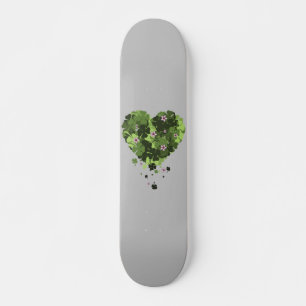 St. Patricks Kleeblatt-Herz Skateboard