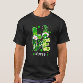St Patricks Lucky Funny Nurse Gnome Leopard Green T-Shirt
