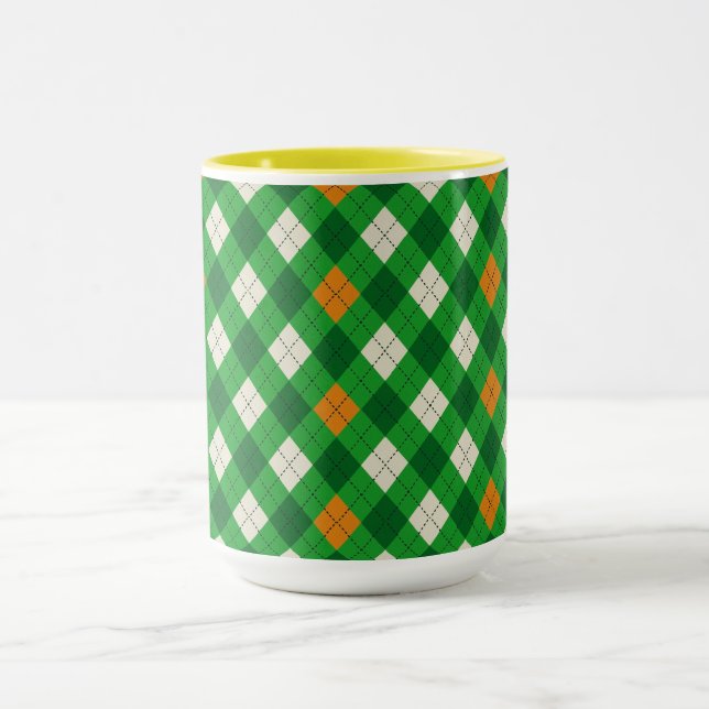 St. Patricks Tag Irischer farbiger Argyle Tasse (Zentrum)