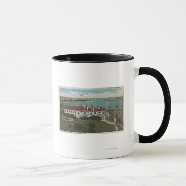 St. Petersburg, FL - Luftfahrt von Yacht Club & Tasse (Rechts)