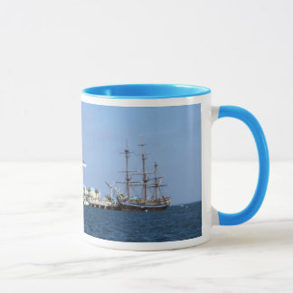 St- Petersburgpier u. HMS-Prämie Tasse