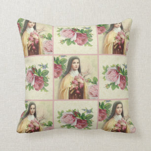 St. Therese die kleinen Rosen der Blume w/pink Kissen