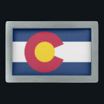 STAAT COLORADO RECHTECKIGE GÜRTELSCHNALLE<br><div class="desc">Die Flagge des Staat von Colorado. Das Blau soll den Himmel repräsentieren,  das Gold steht für den reichhaltigen Sonnenschein,  den der Staat genießt,  das Weiße repräsentiert die schneebedeckten Berge,  und das Rote repräsentiert die rudiose Erde</div>