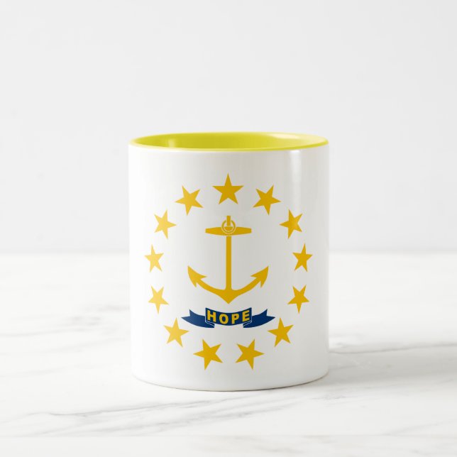 Staatsflagge der Insel Rhode Zweifarbige Tasse (Mittel)