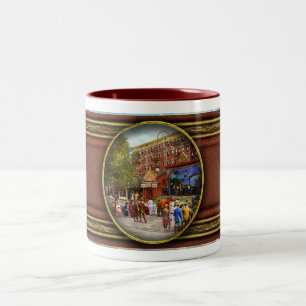 Stadt - NY - Feierlichkeiten zum Tag der Bastille  Zweifarbige Tasse