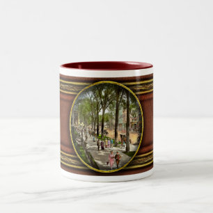 Stadt - NY - Ich wäre so gerne 1915 auf dem Broadw Zweifarbige Tasse