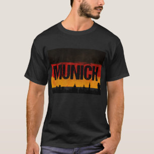 Stadt-Skyline beunruhigte Flagge Münchens T-Shirt