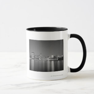 Stadt-Skyline nachts Tasse