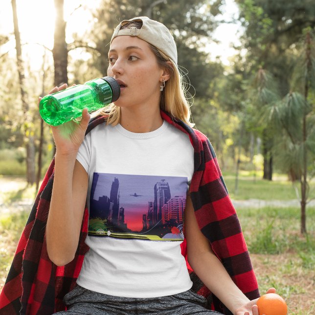 Stadtbild in der Abenddämmerung T-Shirt (Von Creator hochgeladen)