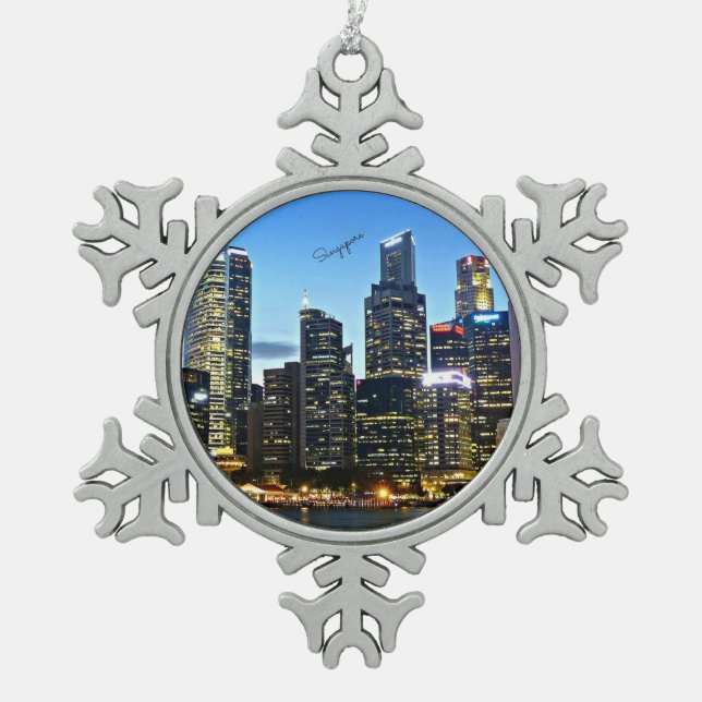 Stadtbild Singapurs Schneeflocken Zinn-Ornament (Vorderseite)