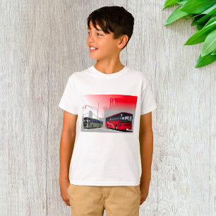 Stadtbusse Rote grüne Busse in der Stadtstraße T-Shirt