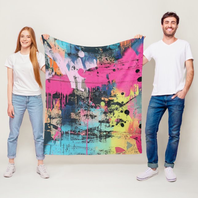 Städtische Graffiti-Collage mit kräftigen Farben   Fleecedecke (Beispiel)