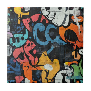 Städtische Graffiti-Collage mit kräftigen Farben   Fliese