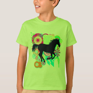 Städtische Grunge-Kunst mit galoppierender T-Shirt