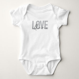 Städtische, moderne, einfache, coole Design Liebe Baby Strampler