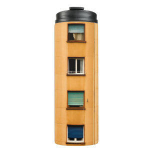 Städtische Sicht auf die Stadt Bilbaoapartment, ar Thermosbecher