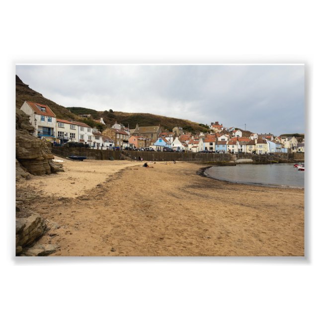 Staithes Harbour Beach and Village Front Fotodruck (Vorne)