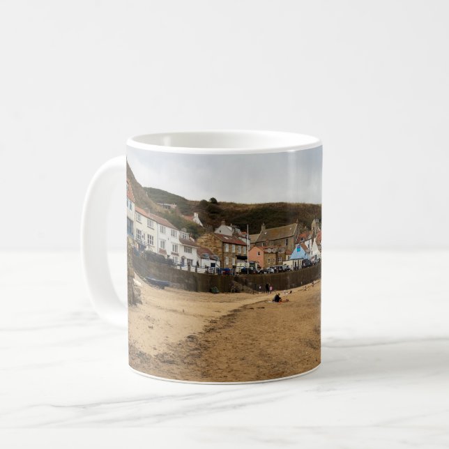 Staithes Harbour Beach and Village Front Kaffeetasse (Vorderseite Links)