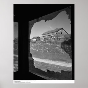 Stall durch kaputten Bildschirm des alten Kochhaus Poster