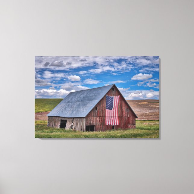 Stall mit amerikanischer Flagge | Colfax, Washingt Leinwanddruck (Vorderseite)