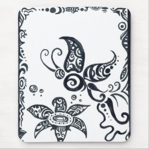 Stammes- Schmetterling in schwarzem Tinte mousepad