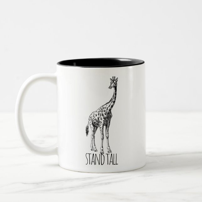 Stand Tall Graceful Giraffe Zweifarbige Tasse (Links)