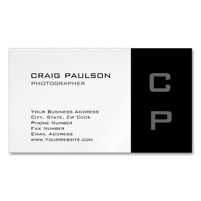 Standard Monogram Modern White Black Business Card Magnetische Visitenkarte (Vorderseite)