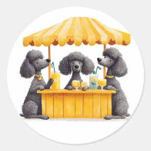 Standard Poodle Hunde, die auf einem Limonade-Stan Runder Aufkleber