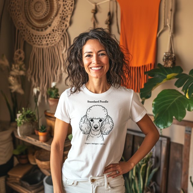 Standard Poodle Portrait Black Line Illustration T-Shirt (Von Creator hochgeladen)