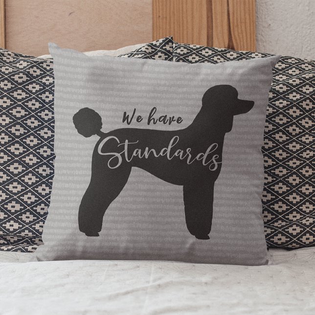 Standard Poodle Wir haben Standards Hund Silhouett Kissen (Von Creator hochgeladen)