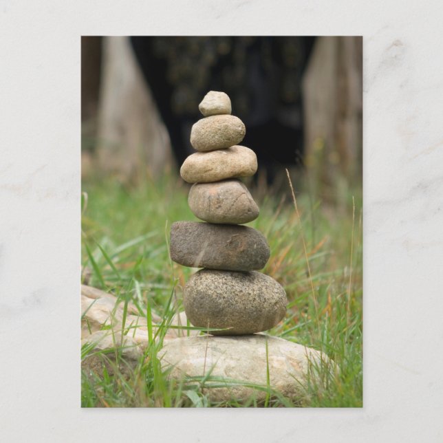 Stapel ausbalancierter Felsen Postkarte (Vorderseite)