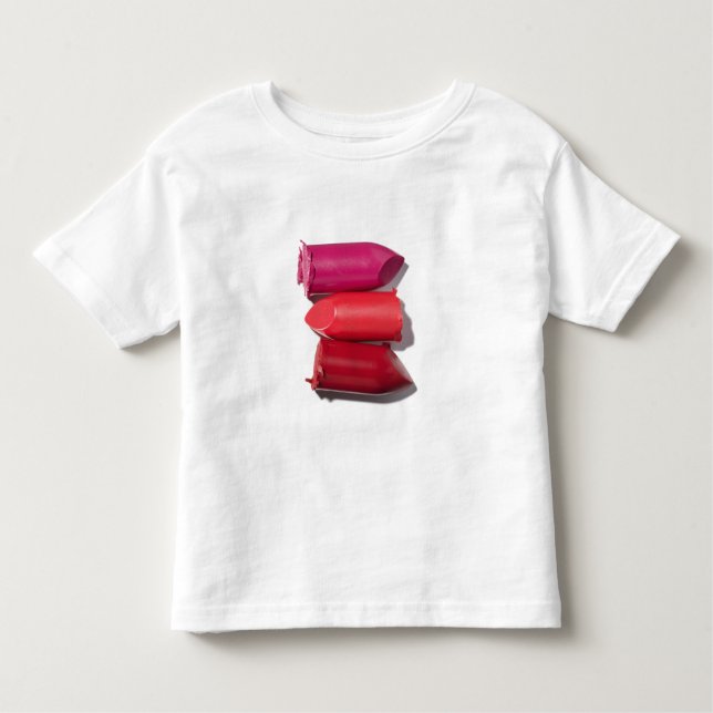 Stapel defekter Lippenstift Kleinkind T-shirt (Vorderseite)